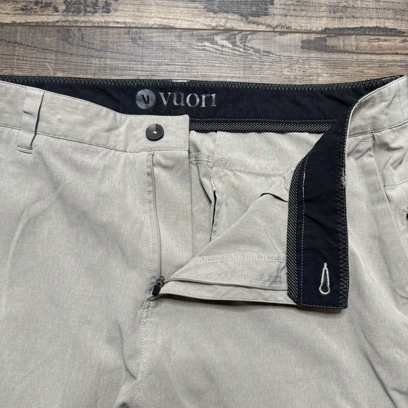 Vuori Aim Pants Golf Business Men's Size 36 Inseam 31" 
Khaki - Picture 5 of 12